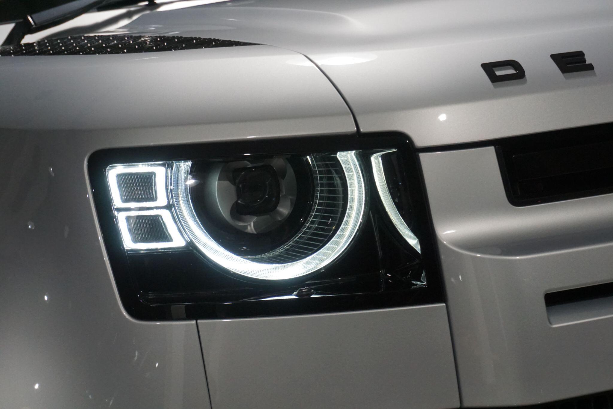 Land Rover Defender 110 2.0 P400e 15.4kWh XS Edition SUV 5dr Petrol Plug-in Hybrid Auto 4WD Euro 6 (s/s) (404 ps)